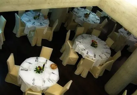 Szálloda Abruzzi 3*